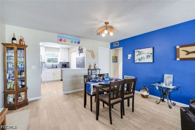 1714 Bikini CT 103, Cape Coral, FL 33904