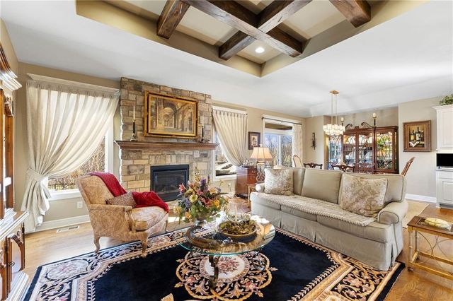 16576 S Summertree Lane, Olathe, KS 66062