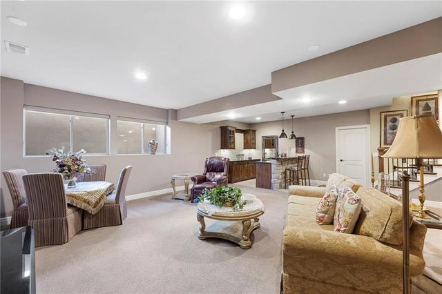 16576 S Summertree Lane, Olathe, KS 66062