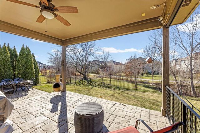 16576 S Summertree Lane, Olathe, KS 66062