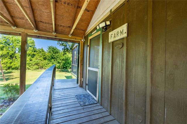 4038 Hickenbottom Road, Harrison, AR 72601