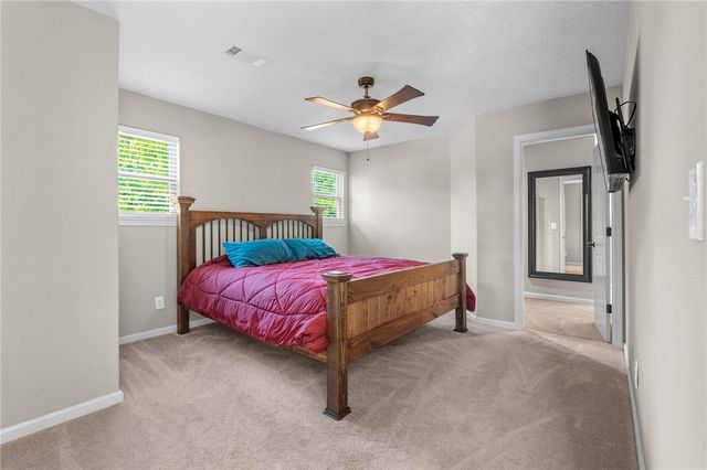 4038 Hickenbottom Road, Harrison, AR 72601