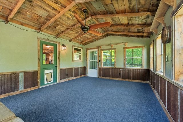 4038 Hickenbottom Road, Harrison, AR 72601
