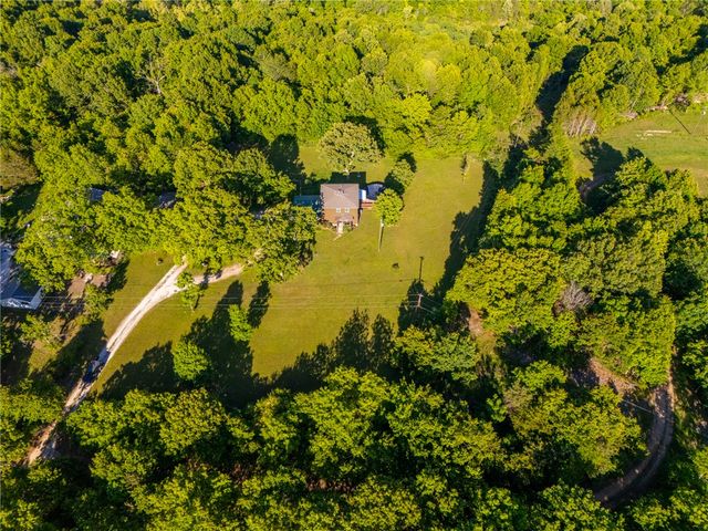 4038 Hickenbottom Road, Harrison, AR 72601