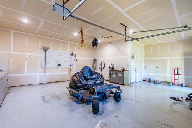 4038 Hickenbottom Road, Harrison, AR 72601