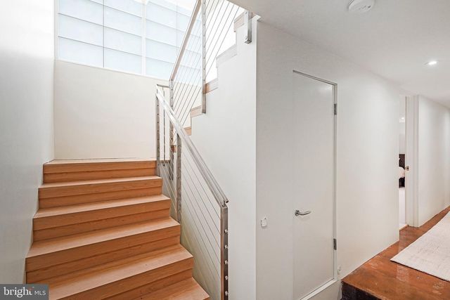 6404 31ST PL NW, Washington, DC 20015