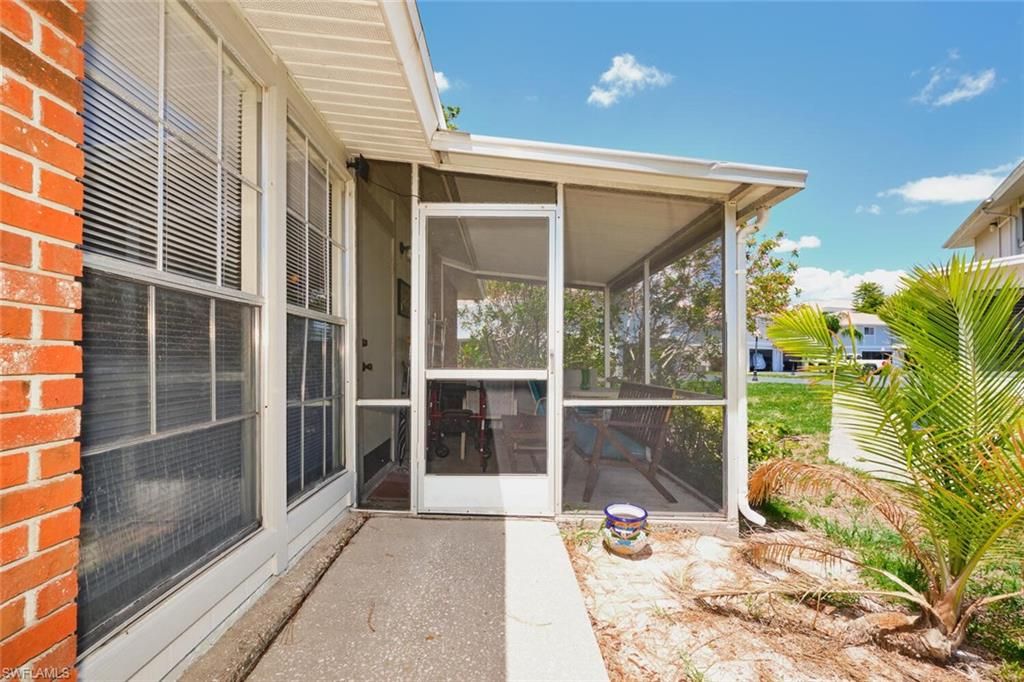 3350 Alouette CIR 1, FORT MYERS, FL 33907 — photo 3