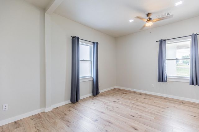 300 Carmel Creekside DR, Hutto, TX 78634