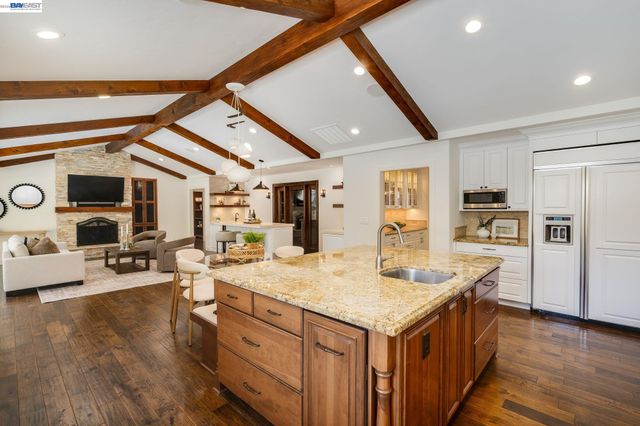 2780 Mossy Oak Dr, Danville, CA 94506