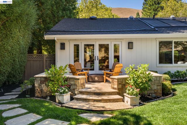 2780 Mossy Oak Dr, Danville, CA 94506