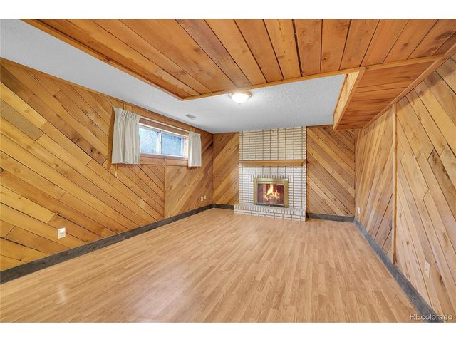 7165 S Syracuse Ct, Centennial, CO 80112