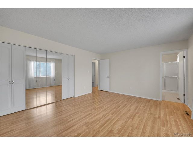 7165 S Syracuse Ct, Centennial, CO 80112