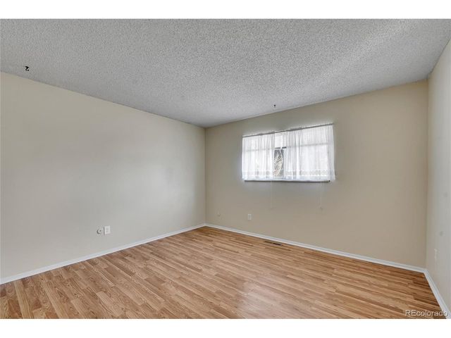 7165 S Syracuse Ct, Centennial, CO 80112