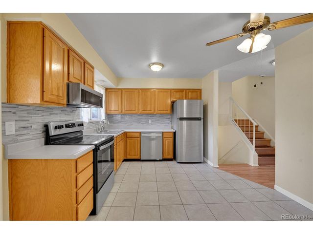 7165 S Syracuse Ct, Centennial, CO 80112