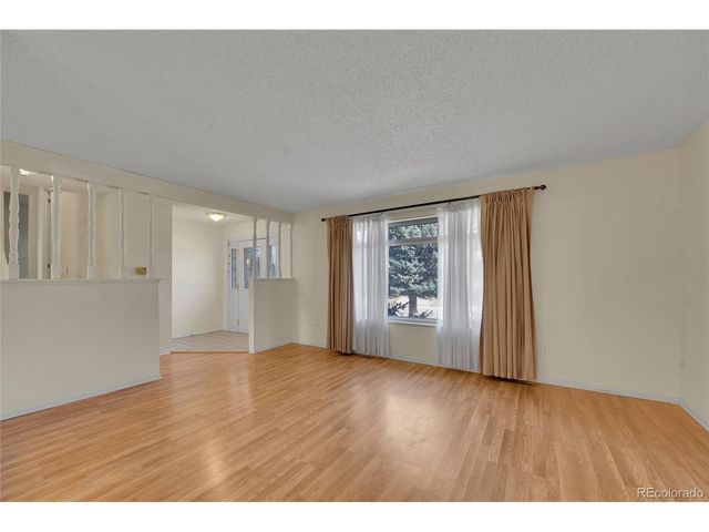 7165 S Syracuse Ct, Centennial, CO 80112