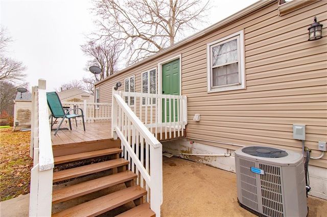 203 S Halsey Avenue, Harrisonville, MO 64701