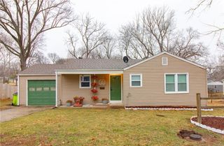 203 S Halsey Avenue, Harrisonville, MO 64701
