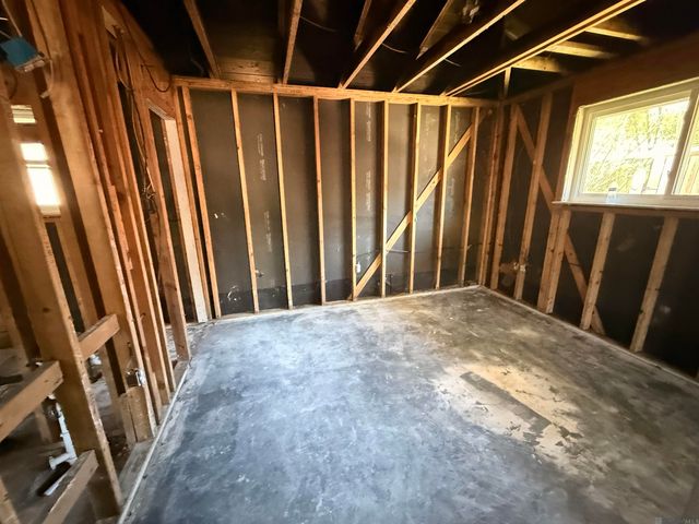 14437 Locust Dr, Baton Rouge, LA 70819