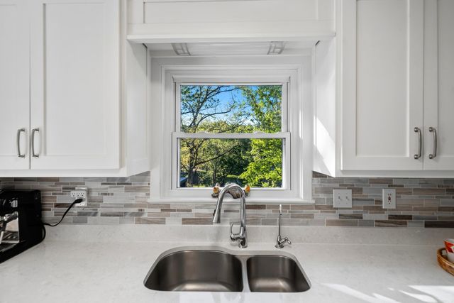 128 Riverside Drive, Hot Springs, AR 71913