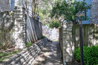 6821 Old Quarry LN, Austin, TX 78731