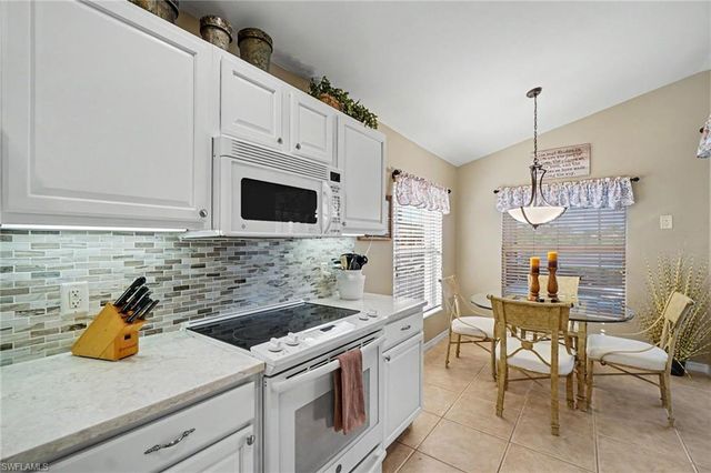 10032 Oakhurst WAY, Fort Myers, FL 33913