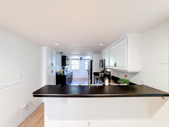 1148 N GRANDVIEW STREET, Mount Dora, FL 32757