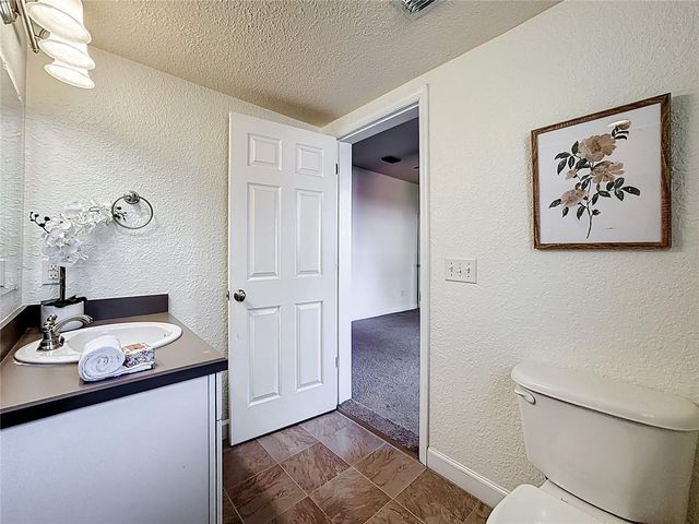 1148 N GRANDVIEW STREET, Mount Dora, FL 32757