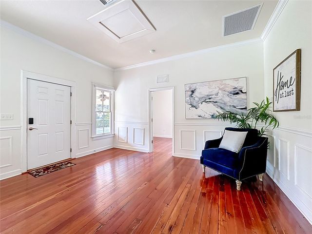 1148 N GRANDVIEW STREET, Mount Dora, FL 32757