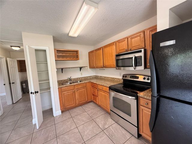 10123 N 11TH STREET A, Tampa, FL 33612