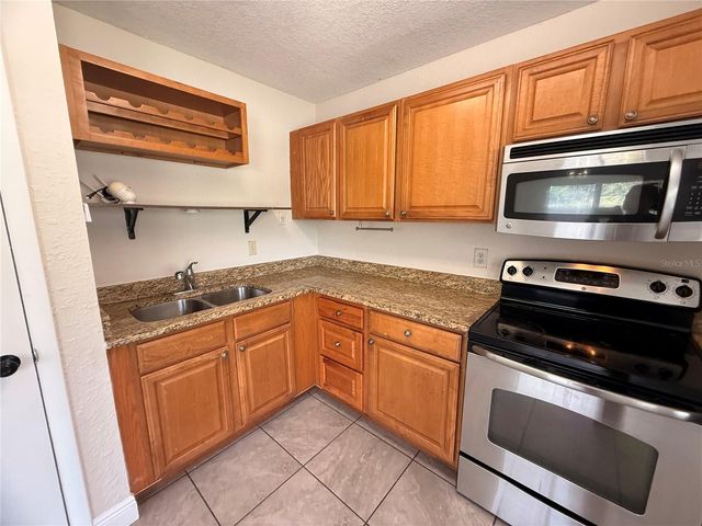 10123 N 11TH STREET A, Tampa, FL 33612
