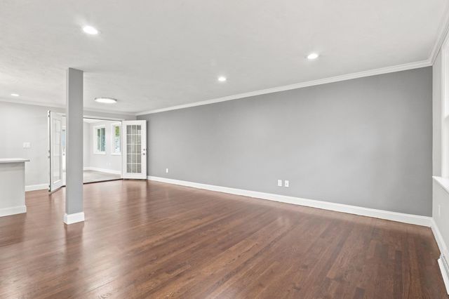 26 Meadow Dr, Middleton, MA 01949