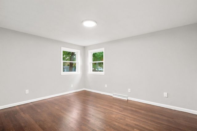 26 Meadow Dr, Middleton, MA 01949