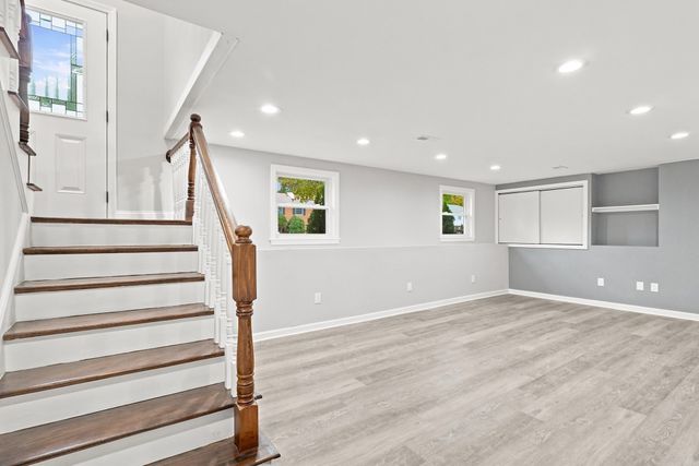 26 Meadow Dr, Middleton, MA 01949