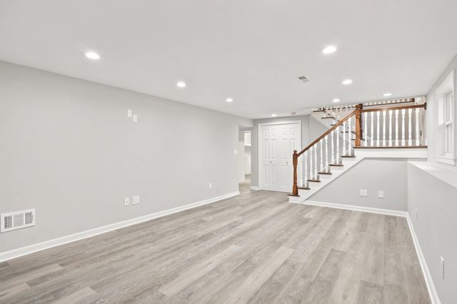 26 Meadow Dr, Middleton, MA 01949