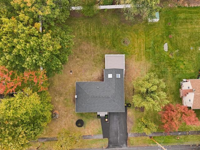 26 Meadow Dr, Middleton, MA 01949