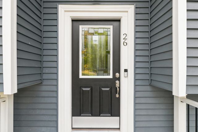 26 Meadow Dr, Middleton, MA 01949