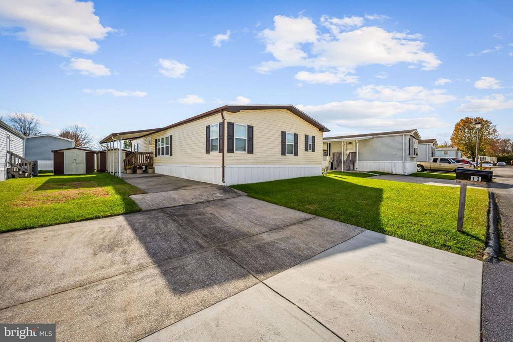 11 HAMMOCK TRAIL, Middle River, MD 21220