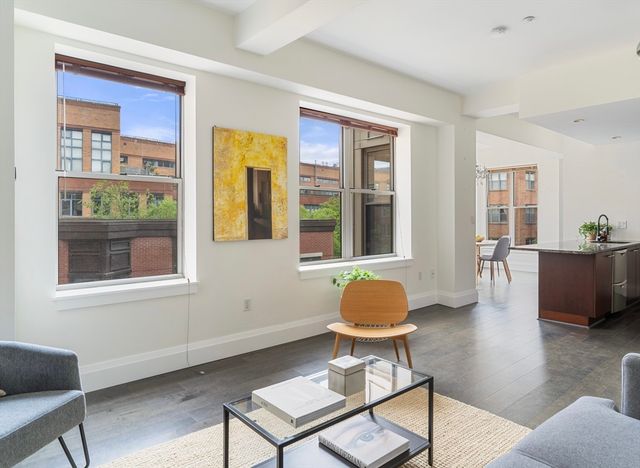 35 Fay St 401, Boston, MA 02118