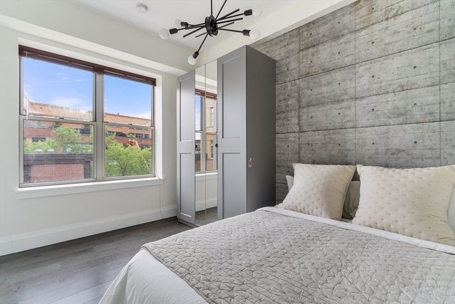 35 Fay St 401, Boston, MA 02118