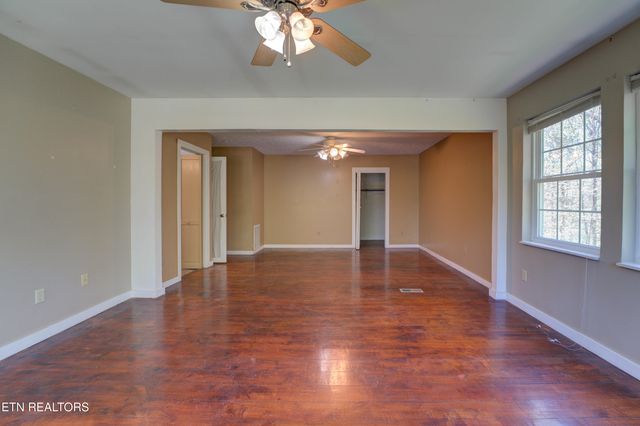1940 Big Chiefs Skyview Drive, Sevierville, TN 37876