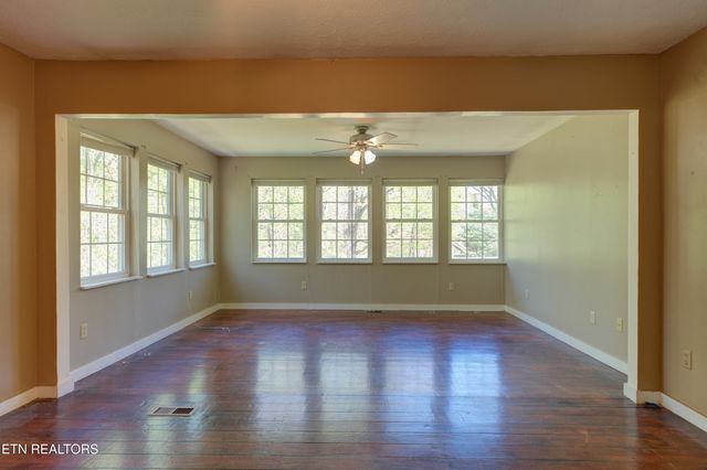 1940 Big Chiefs Skyview Drive, Sevierville, TN 37876