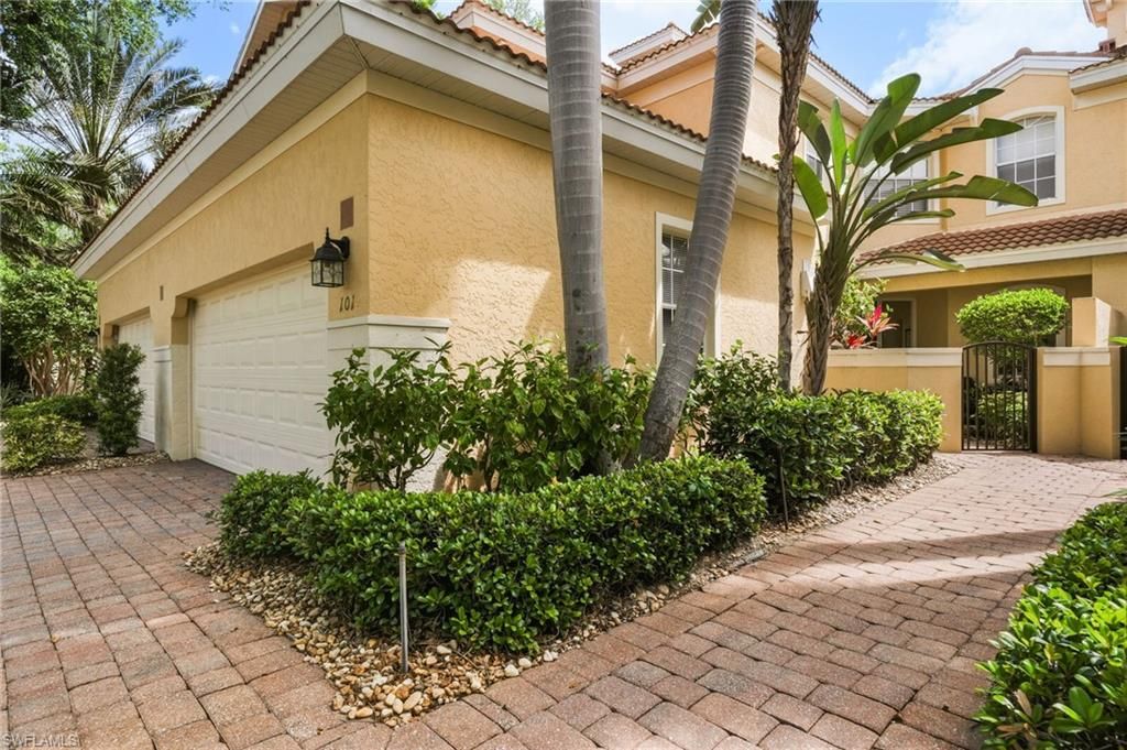 20201 Burnside PL 101, ESTERO, FL 33928 — exterior