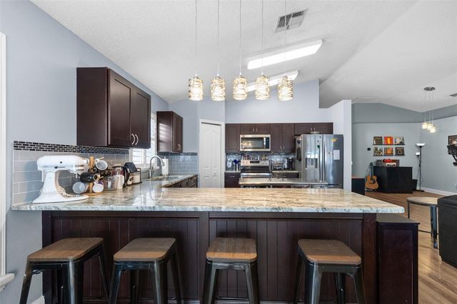 8606 FAWN CREEK DRIVE, Tampa, FL 33626