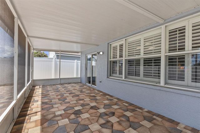 8606 FAWN CREEK DRIVE, Tampa, FL 33626