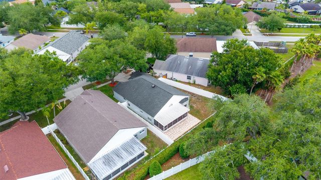 8606 FAWN CREEK DRIVE, Tampa, FL 33626