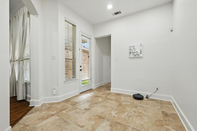 628 Four Stones Boulevard, Lewisville, TX 75056