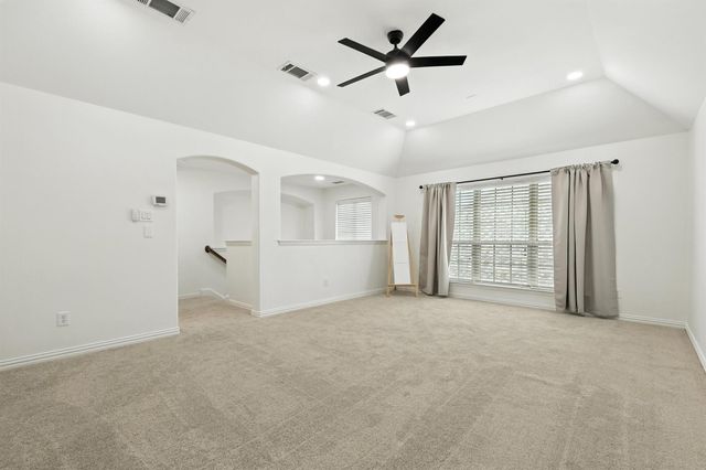 628 Four Stones Boulevard, Lewisville, TX 75056