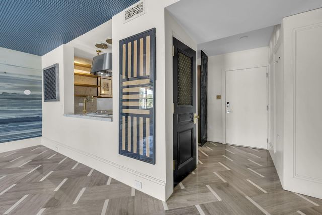 341 N Birch Road Unit 206, Fort Lauderdale, FL 33304