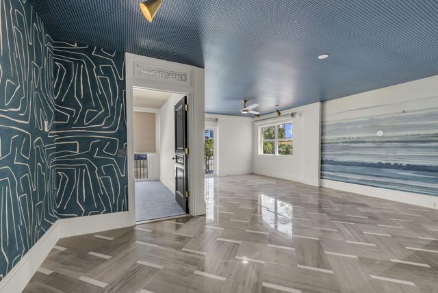341 N Birch Road Unit 206, Fort Lauderdale, FL 33304