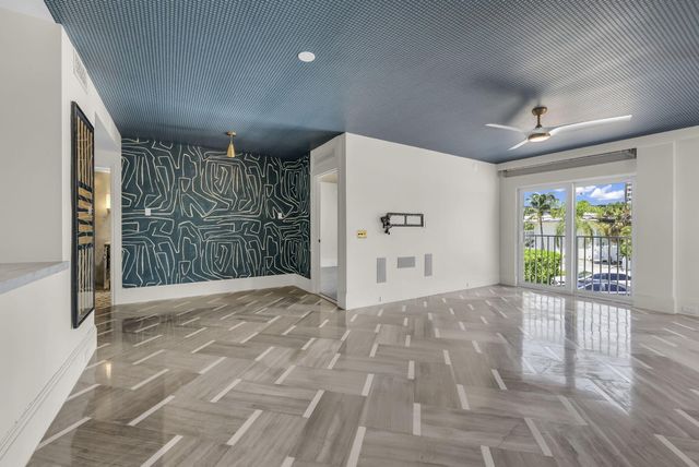 341 N Birch Road Unit 206, Fort Lauderdale, FL 33304